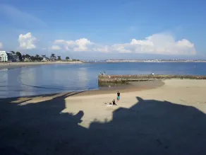Charming 1BR Apartment with Terrace and Parking Near Beach in LArmor-Plage - Image 3