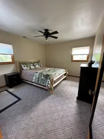 Guest house~ HOT TUB ~Breathtaking mountain views near Hatley Point - Image 4