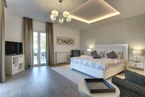 Villa with private pool, own crossfit gym, billiards - Image 5