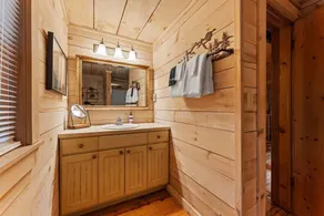 1930's Highlands Hideaway - Image 3