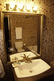 La Maison Hotel - Image 4