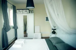Soggiorno a bordo piscina a San Marino - Image 3