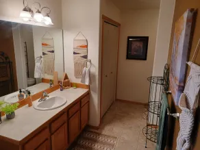 Snake R. Canyon/Creekside Retreat. Near 1000 Springs/Hot Springs/Balanced Rock - Image 4