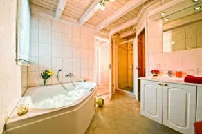 App. „Kapitän“ 109m², 8 Pers. im Marinapark Scharmützelsee, Sauna, Whirlpool, Kamin - Image 2