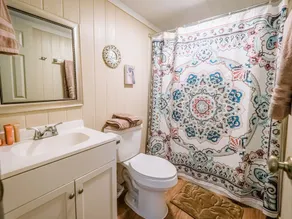 Tiny House Cabins - Image 2