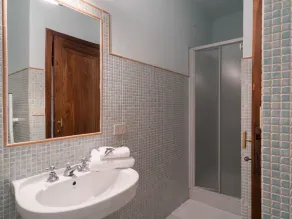 Beautiful private villa for 7 people with private pool, WIFI, TV, patio and pets allowed - Image 2