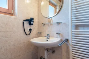 Apartamento '5' com vista para a montanha, jardim partilhado e Wi-Fi - Image 2