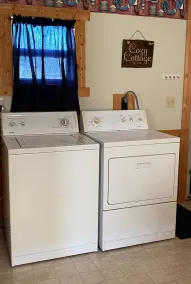 SPRING GETAWAY! Comfortable 2BR cozy cottage just a few steps from Sandusky Bay! - Image 2