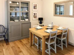 Alojamiento de 2 habitaciones en Neston, Wirral near Chester - Image 5