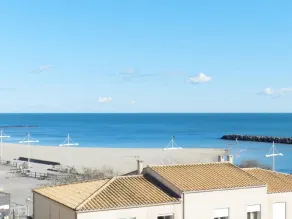 Original apartment, spa and panoramic terrace on the seafront - Image 4