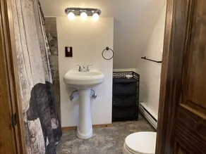 Cozy Studio with Unique Charm in Private Setting - Image 2