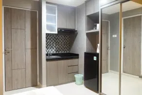Modern Cozy Studio Apt at Taman Melati By Travelio - Image 2