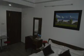 Serviced apartment & hotel - Image 3