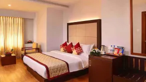 Classic Deluxe Zimmer in Red Sparrow Hotels & Resorts - Image 4