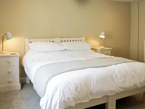 Alojamiento de 2 habitaciones en Deal - Image 5