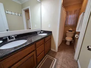 Luxurious & Spacious 6BR w/ Pool/Kayak/Lake/Golf - Image 4