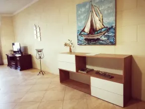 Geräumige 3 Minuten vom Strand entfernt. 1 Schlafzimmer Wohnung. - Image 2