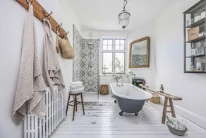 Large Georgian House by West Wittering beach.  Interiors by Design Vintage. - Image 3