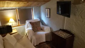 Cosy village house with amazing views of Mount Canigou. - Image 4