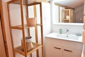 A peaceful, comfortable and modern getaway for private and professional customers - Image 4