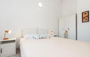 One-Bedroom Apartment In Jezera - Image 4