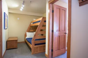 3506 - One Bedroom Den Standard Powderhorn Lodge condo - Image 3