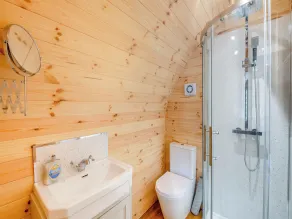 1 bedroom accommodation in Scarborough - Image 2