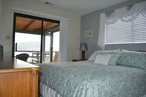 Lakefront home with patio, private boat dock and fishing pier - Image 4