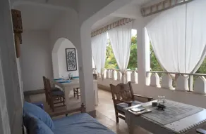 Town and beach comfortable apartment N° 1 at Malindi - Image 4