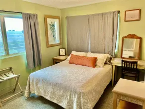 Beachfront Paradise - Image 4