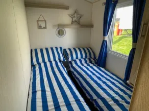 3 Bed-Sleeps 8-Pet Friendly-Parking-Sea View - Image 5