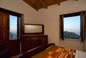 ROMISSA VACATION HOME - Image 3
