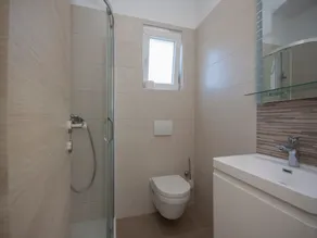 1 bedroom apartment in rogoznica - Image 2