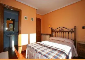 Cottage divided in apartm. 4 to 14 people, to the beach 2.5 Km. to Picos 20 Km. - Image 3