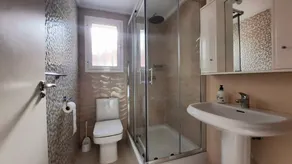Puerto Marina 3 bedroom 2 bathroom ground floor apartment with large terrace. - Image 2