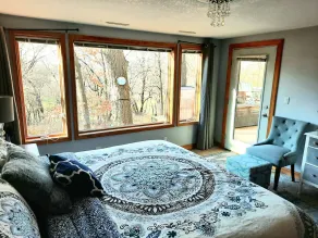 1500 square foot Wooded  Walkout Retreat with YEAR ROUND HOT TUB on Golf Course - Image 5