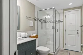 The Yellow House/sleeps 10/Families/Relocation/Retreats/ near NCSU/Raleigh/Cary - Image 5