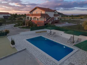 Villa luka<br><br><br><br> - Image 1