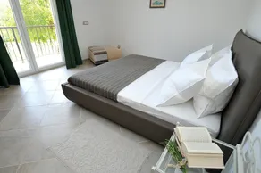 CASA DE FÉRIAS INDICADAS COM PISCINA PARA UMA HASTA 10 PESSOAS - Image 5