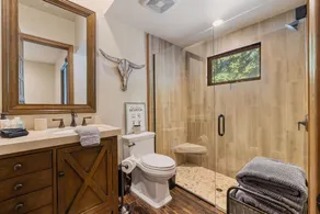 Private Estate - Enough amenities to keep kids and adults having a great time - Image 4