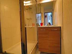 Top floor apartment in Sète for 6 people - Image 2
