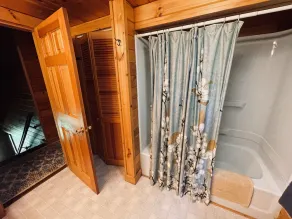 Maine See Blockhaus, voll ausgestattet, 3 Bett, 2bath, 8 Personen, Whirlpool, Boote - Image 5