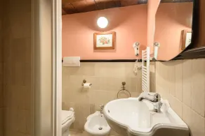 Borgo dei Corsi - VERGAIO 6 Apartment - Image 3