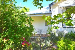 Mintie Cottage on Leura Mall - Image 4