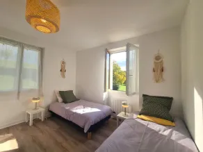 Renovated cottage with garden and pets allowed - Image 3