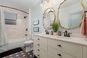 High-end Manchester Home w/ HotTub Near Stadiums! - Image 3