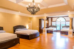 Large House w/ Private pool - perfect for Golfing Groups 12 beds in 6 bedrooms - Image 4