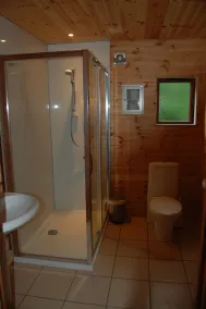 Fir Tree Lodge - Pondfauld Holidays - Image 2
