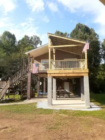 Privately Located  Creekside Honeymoon Couples  fully equipped  Cabin w jacuzzi - Image 4