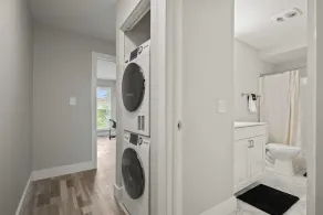 2BR Stay Close to Downtown - Image 2